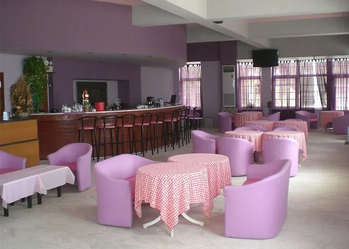 Ammes Aparthotel 3*