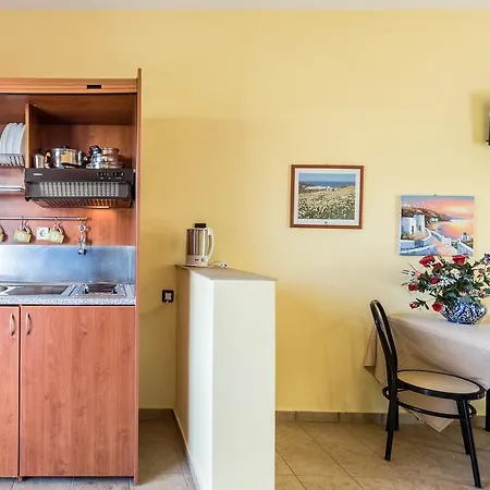 Ξενοδοχείο με διαμερίσματα Ammes 3*