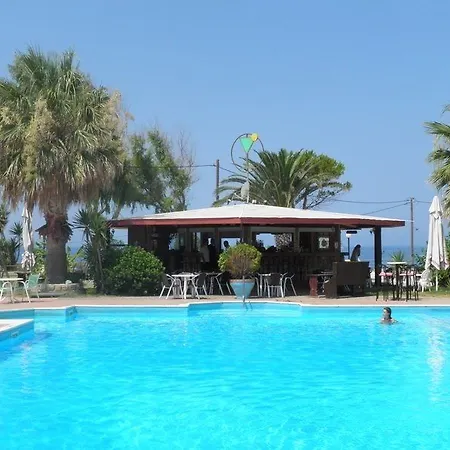 Ξενοδοχείο με διαμερίσματα Ammes Livathos (Kefalonia)